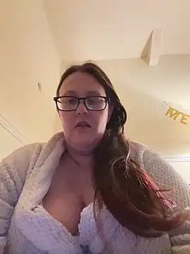 Snapshot of Foxy_Evie40XO chatting on December 23, 5:49 am Foxy Evie40XO online show from December 23, 5:49 am