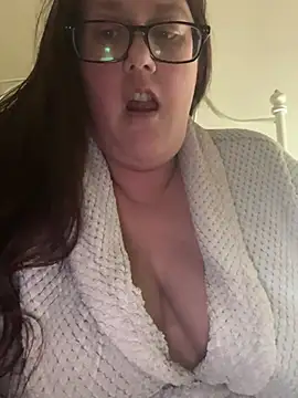 Snapshot of Foxy_Evie40XO chatting on December 23, 6:58 pm Foxy Evie40XO online show from December 23, 6:58 pm