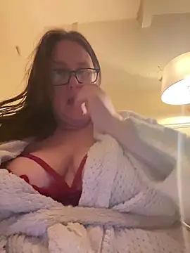 Snapshot of Foxy_Evie40XO chatting on January 1, 12:32 am Foxy Evie40XO online show from January 1, 12:32 am