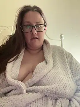 Snapshot of Foxy_Evie40XO chatting on January 23, 11:37 am Foxy Evie40XO online show from January 23, 11:37 am