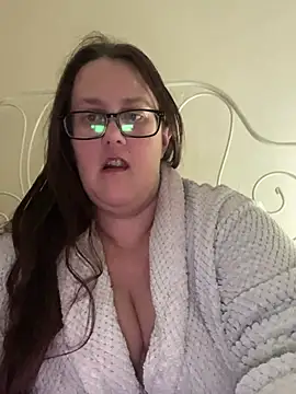 Snapshot of Foxy_Evie40XO chatting on February 2, 3:49 pm Foxy Evie40XO online show from February 2, 3:49 pm