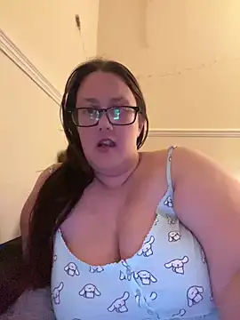 Snapshot of Foxy_Evie40XO chatting on February 11, 10:50 pm Foxy Evie40XO online show from February 11, 10:50 pm