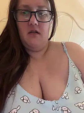 Snapshot of Foxy_Evie40XO chatting on February 18, 1:55 pm Foxy Evie40XO online show from February 18, 1:55 pm