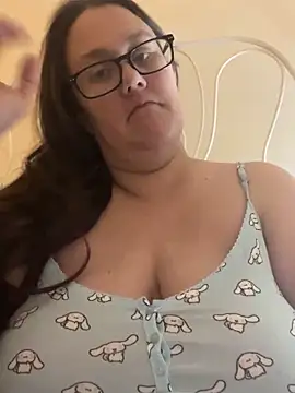 Snapshot of Foxy_Evie40XO chatting on February 19, 1:17 pm Foxy Evie40XO online show from February 19, 1:17 pm