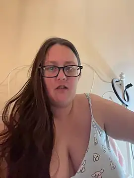 Snapshot of Foxy_Evie40XO chatting on February 23, 6:45 pm Foxy Evie40XO online show from February 23, 6:45 pm