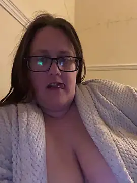 Snapshot of Foxy_Evie40XO chatting on March 3, 11:03 pm Foxy Evie40XO online show from March 3, 11:03 pm