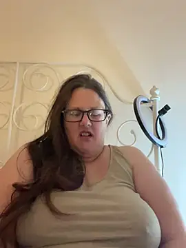 Snapshot of Foxy_Evie40XO chatting on March 5, 10:55 am Foxy Evie40XO online show from March 5, 10:55 am