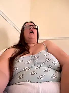 Snapshot of Foxy_Evie40XO chatting on November 16, 8:53 am Foxy Evie40XO online show from November 16, 8:53 am