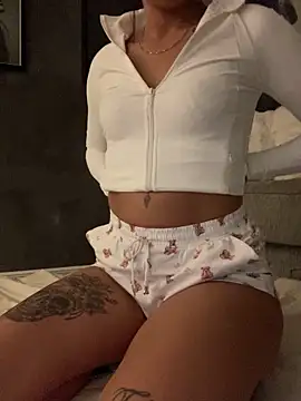 eemsii online show from October 6, 8:50 pm