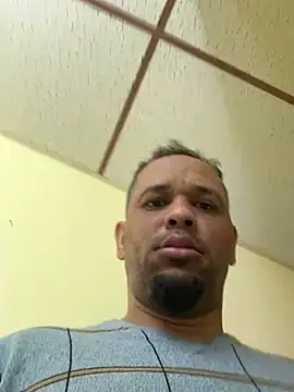 Snapshot of kelin17 chatting on March 7, 10:35 am kelin17 online show from March 7, 10:35 am