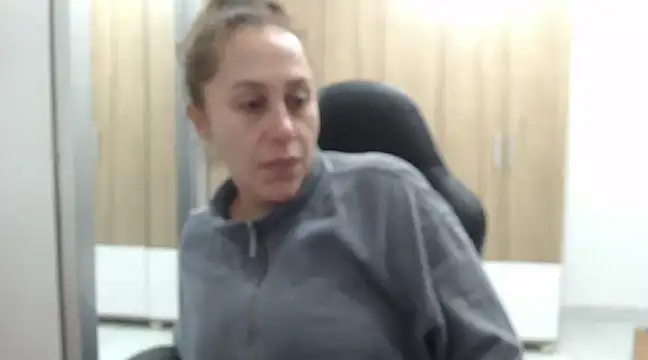 RoxanaLove9 online show from February 8, 4:57 am