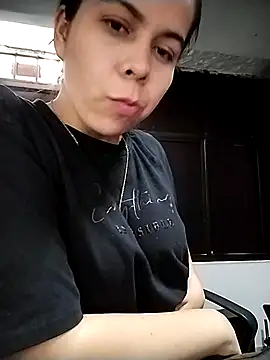 Lucianaferro  online show from October 21, 3:02 pm