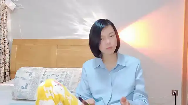 Linda-LL online show from February 4, 10:54 am