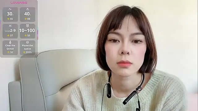 Linda-LL online show from November 15, 4:54 am