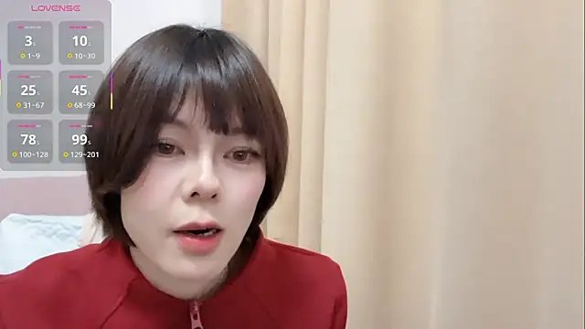 Linda-LL online show from December 17, 1:28 pm