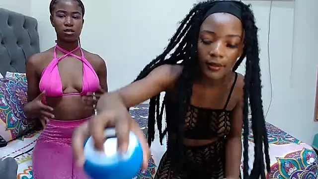 Snapshot of SHANTYBABE chatting on December 5, 4:34 pm SHANTYBABE online show from December 5, 4:34 pm