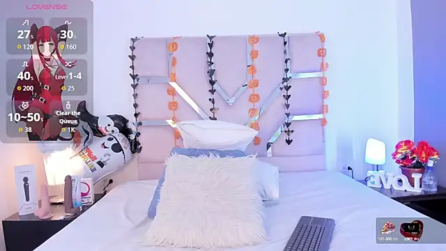 Snapshot of Thayler_jones chatting on October 19, 11:22 am Thayler jones online show from October 19, 11:22 am