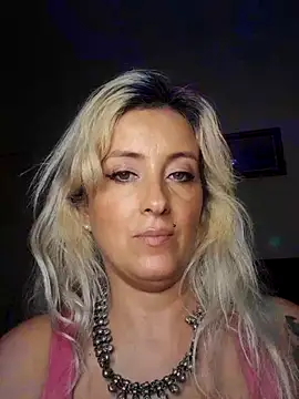 Snapshot of DesireSatler chatting on February 28, 4:54 am DesireSatler online show from February 28, 4:54 am