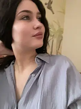 Snapshot of KikiWatson chatting on February 24, 12:16 pm KikiWatson online show from February 24, 12:16 pm