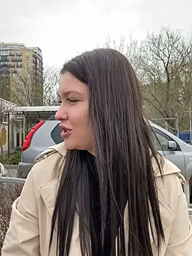 Snapshot of KikiWatson chatting on March 21, 7:11 am KikiWatson online show from March 21, 7:11 am