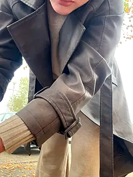 Snapshot of KikiWatson chatting on November 6, 7:09 am KikiWatson online show from November 6, 7:09 am