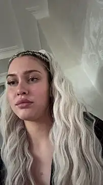 KikiWatson online show from March 13, 8:04 pm