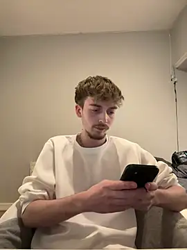 plumboyee online show from December 10, 9:33 pm