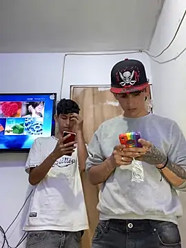 LatinBoysxxx online show from February 6, 5:19 pm