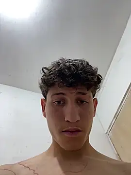 LatinBoysxxx online show from April 13, 10:26 pm