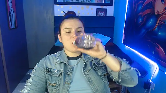 Snapshot of Nika_1_ chatting on January 11, 6:54 pm Nika 1 online show from January 11, 6:54 pm