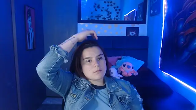 Snapshot of Nika_1_ chatting on January 12, 1:00 am Nika 1 online show from January 12, 1:00 am