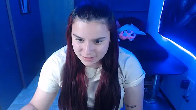 Snapshot of Nika_1_ chatting on January 14, 1:36 am Nika 1 online show from January 14, 1:36 am