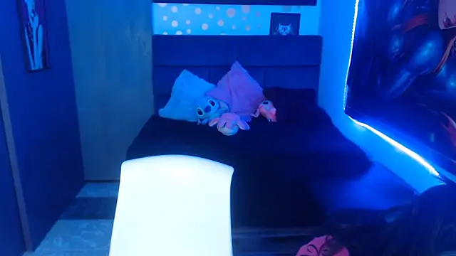 Snapshot of Nika_1_ chatting on January 17, 10:01 pm Nika 1 online show from January 17, 10:01 pm