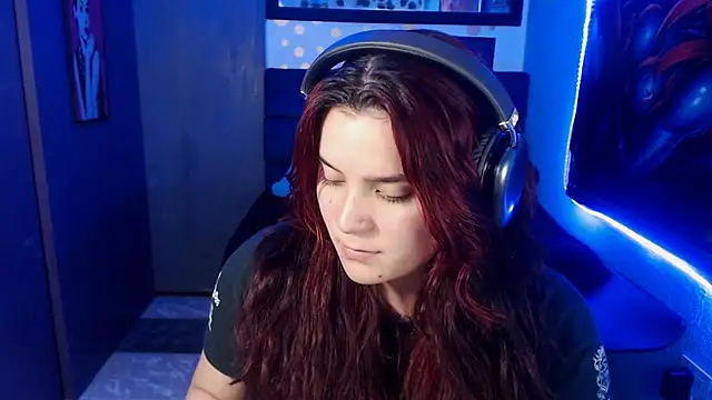 Snapshot of Nika_1_ chatting on January 18, 6:10 pm Nika 1 online show from January 18, 6:10 pm