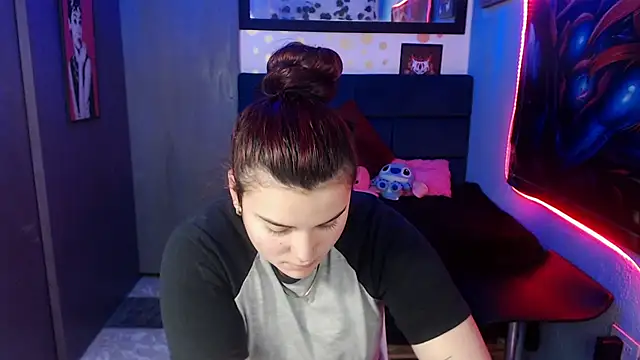 Snapshot of Nika_1_ chatting on January 24, 7:07 pm Nika 1 online show from January 24, 7:07 pm