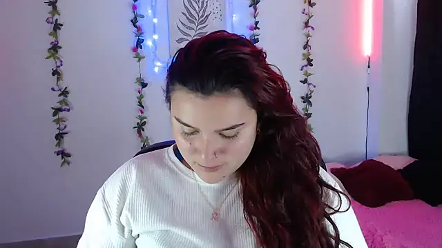 Snapshot of Nika_1_ chatting on February 13, 5:22 pm Nika 1 online show from February 13, 5:22 pm