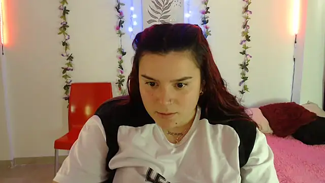 Snapshot of Nika_1_ chatting on February 14, 8:26 pm Nika 1 online show from February 14, 8:26 pm