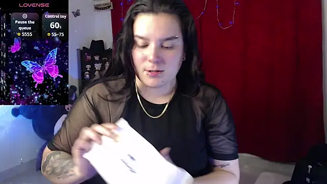 Snapshot of Nika_1_ chatting on November 14, 2:43 am Nika 1 online show from November 14, 2:43 am