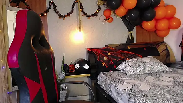 Snapshot of hera_divine chatting on October 25, 10:15 pm hera divine online show from October 25, 10:15 pm