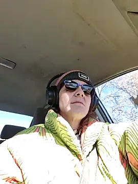 Snapshot of thatonespicychick chatting on February 13, 8:13 pm thatonespicychick online show from February 13, 8:13 pm