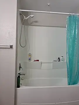 Snapshot of thatonespicychick chatting on March 23, 3:54 am thatonespicychick online show from March 23, 3:54 am