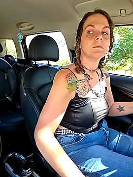 Snapshot of thatonespicychick chatting on September 28, 6:24 pm thatonespicychick online show from September 28, 6:24 pm