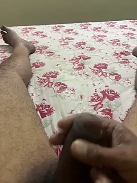 Snapshot of cum4mheaven chatting on October 3, 9:39 am cum4mheaven online show from October 3, 9:39 am