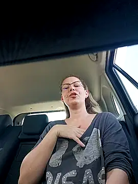 uber babe online show from April 16, 10:05 am