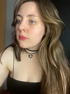 Snapshot of Topvi_ chatting on February 26, 8:11 pm Topvi  online show from February 26, 8:11 pm