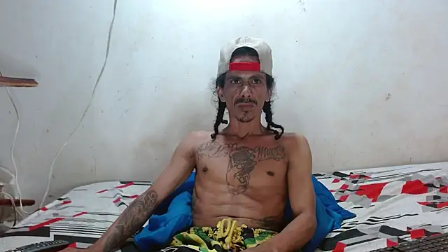 dalila hamad online show from April 17, 8:45 pm