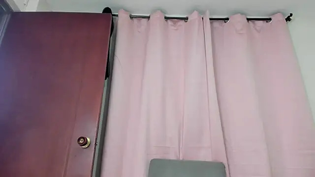 yulianademond66 online show from February 18, 12:26 am