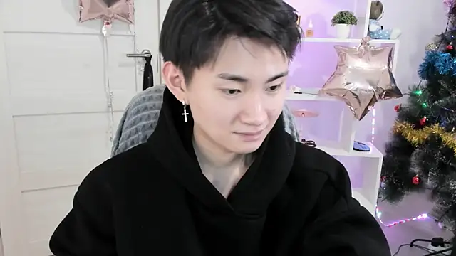 Snapshot of Miram_Yu chatting on December 22, 3:22 am Miram Yu online show from December 22, 3:22 am