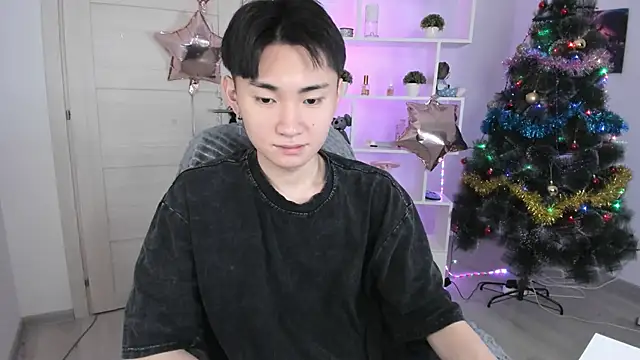 Snapshot of Miram_Yu chatting on December 26, 8:42 pm Miram Yu online show from December 26, 8:42 pm