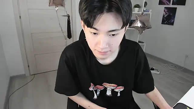 Snapshot of Miram_Yu chatting on January 22, 1:42 am Miram Yu online show from January 22, 1:42 am